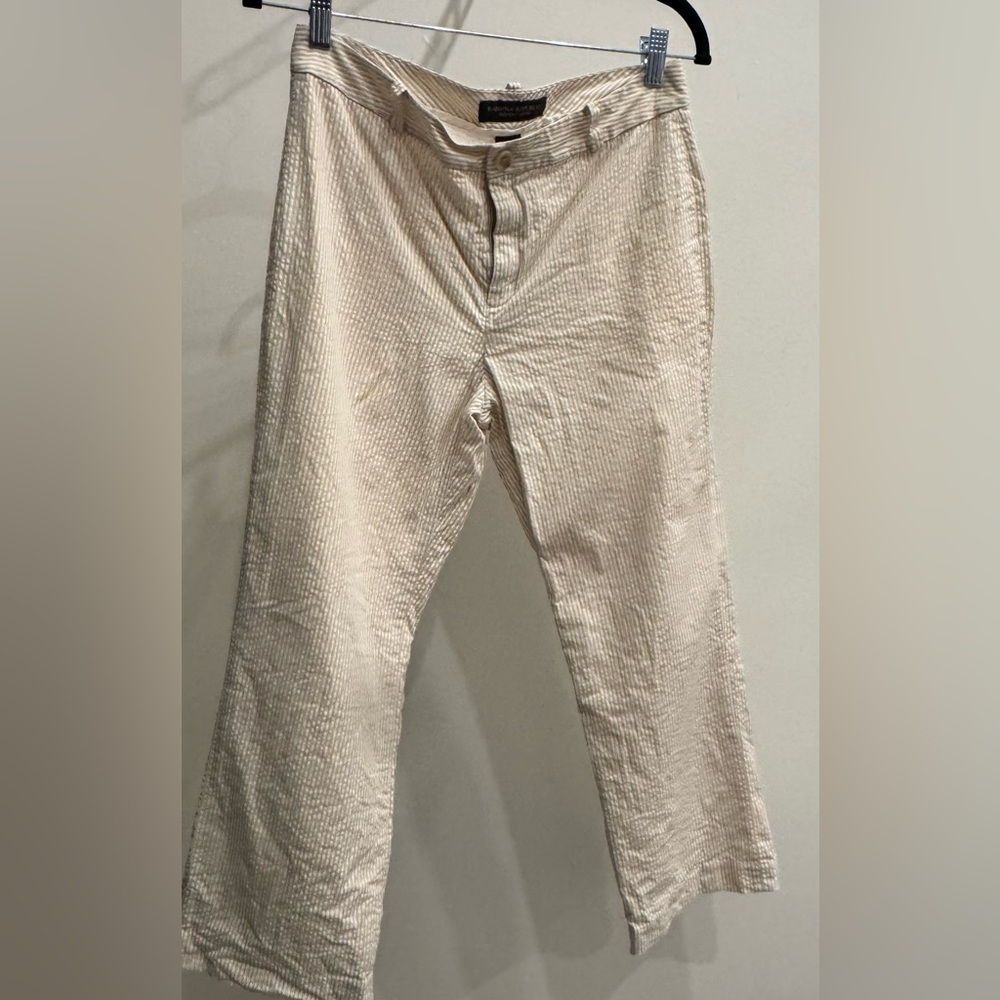 Banana Republic Seersucker cropped/ankle length women’s pants. Size 6.